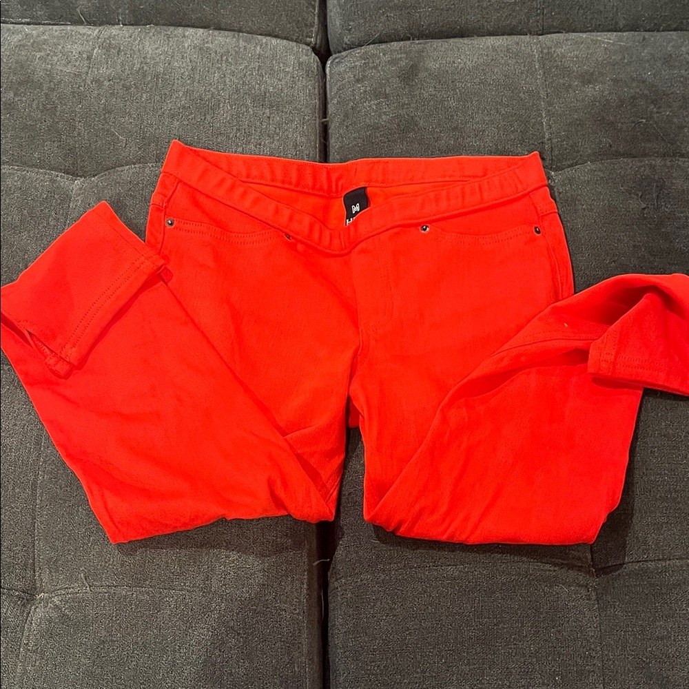 HUE Bold orange/red cropped stretchy jeggings